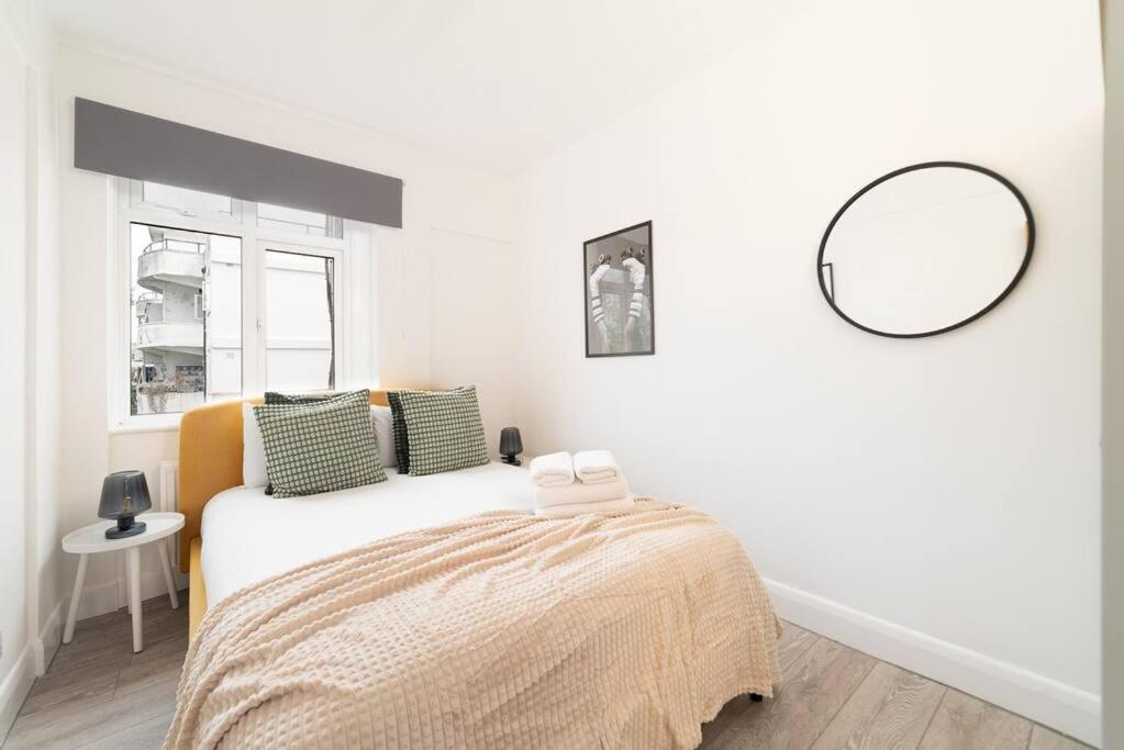 Two Bedroom Apartment By Buonomo Stays Short Lets & Serviced Accommodation In Balham With Balcony Лондон Екстериор снимка