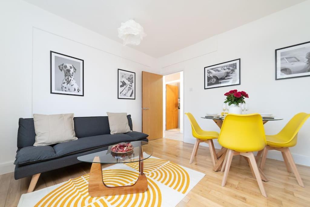 Two Bedroom Apartment By Buonomo Stays Short Lets & Serviced Accommodation In Balham With Balcony Лондон Екстериор снимка